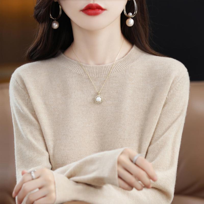 Women's Long Sleeve Round Neck Pullover: Stylish, Versatile, Light Knitwear for Autumn and Winter