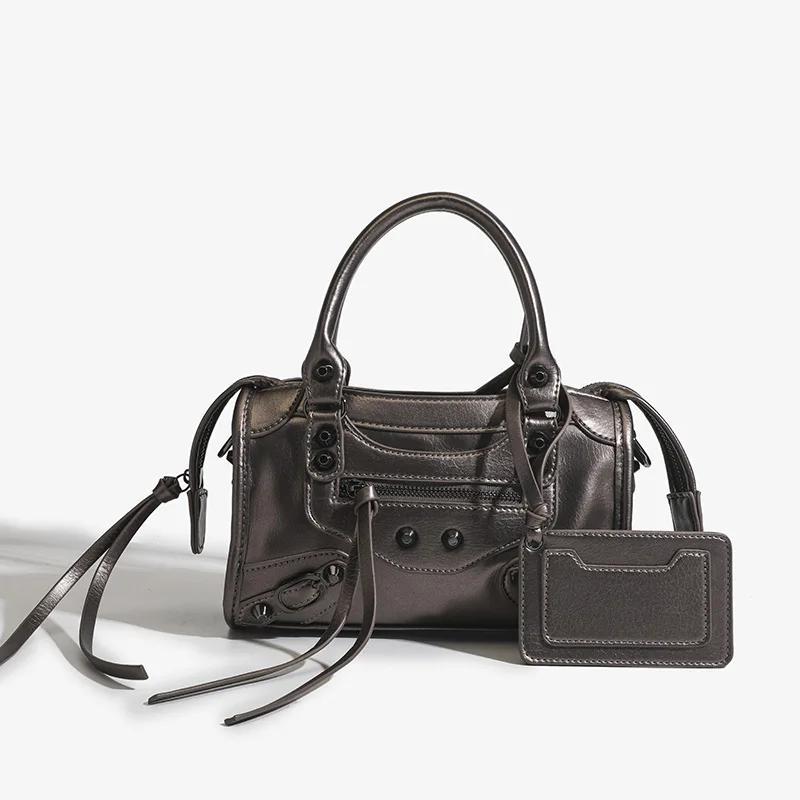 Роскошная женская сумка в стиле ретро, осень-зима, новая модная маленькая квадратная сумка с заклепками, сумка бренда мотоцикла