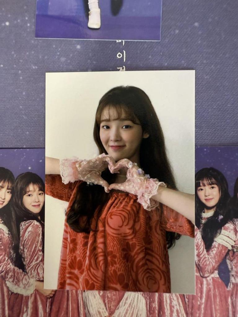 [USED] OH MY GIRL Bini Arin autographed mini 5th Secret Garden CD