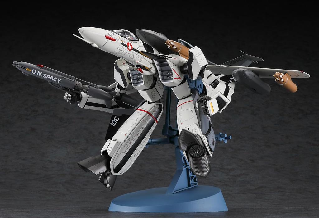 Hasegawa Пластиковая модель Macross Zero Gerwalk Scale 65889 VF-0S с Ghost 1/72 (Самолет)