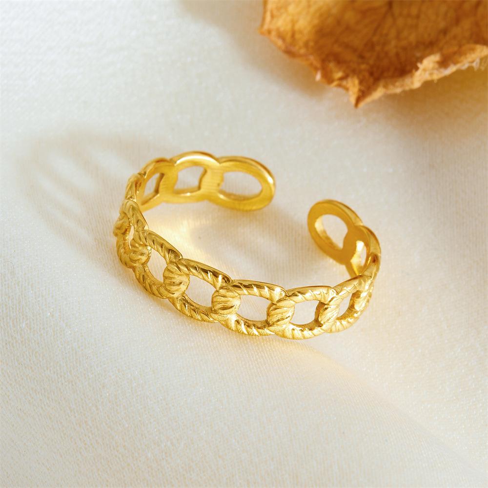 Fashion Light Luxury Retro Stainless Steel Open Ring for Women Does Not Fade Hollow Niche Design Sense Adjustable Finger