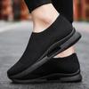 Fashion Men's Sneakers Breathable Loafers Outdoor Soft Sole Flats Mesh Men Running Shoes Lightweight Slip On Casual Shoes Tenis Hombres