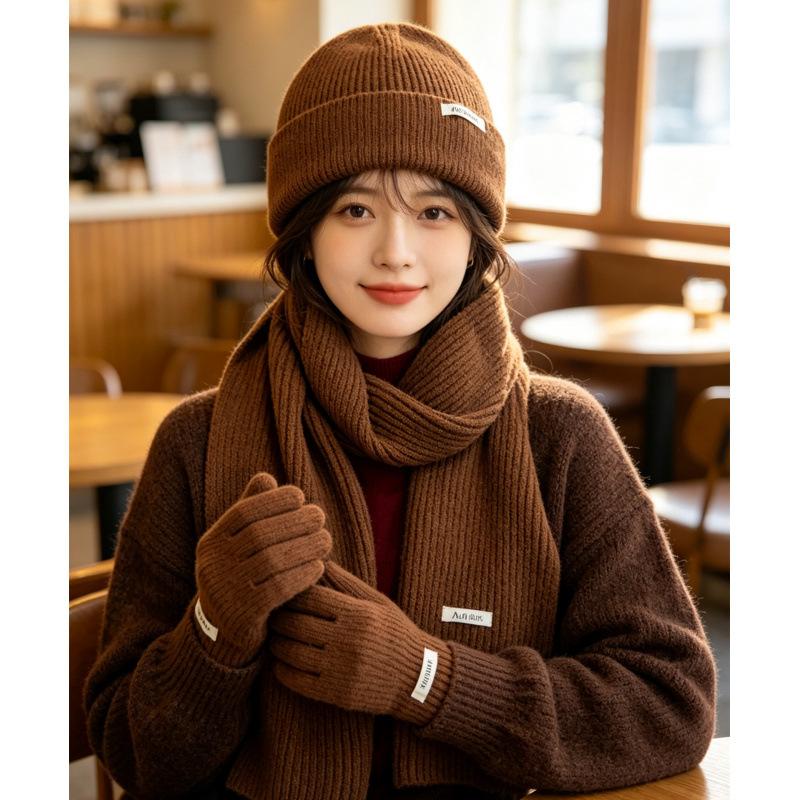 3Pcs Set Winter Hat Scarf Touchscreen Gloves Unisex Knitted Warm Beanie Neck Warmer Gloves Set For Autumn Winter Outdoor Daily Wear
