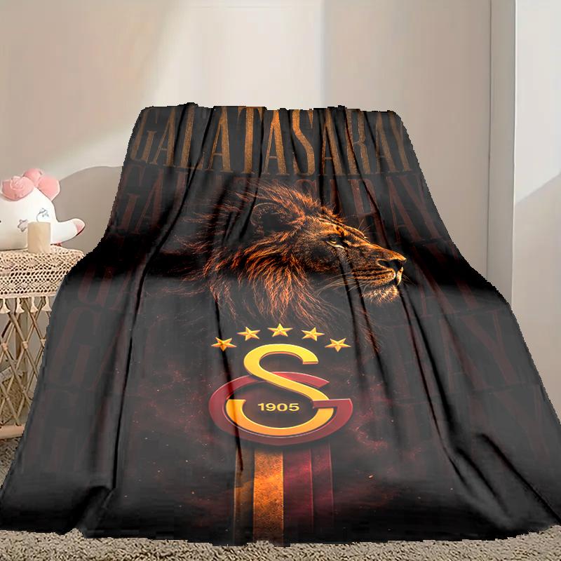Soft Galatasaray SK Blanket Perfect for Snuggling Up on the Sofa, Ideal for Cozying Up in the Bedroom