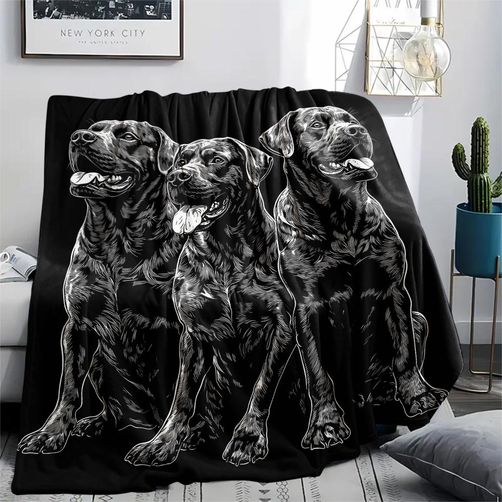 Black Rottweiler,pattern Flannel Blanket, High quality Comfortable for All Seasons, Home Decor, Warmth and Comfort, Perfect for Gifts.