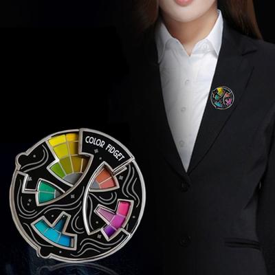 Цветной эмалированный значок Fidget, 20-цветный вращающийся диск Fidget для художников, 3 в 1, брелок, магнит, значок для снятия тревожности