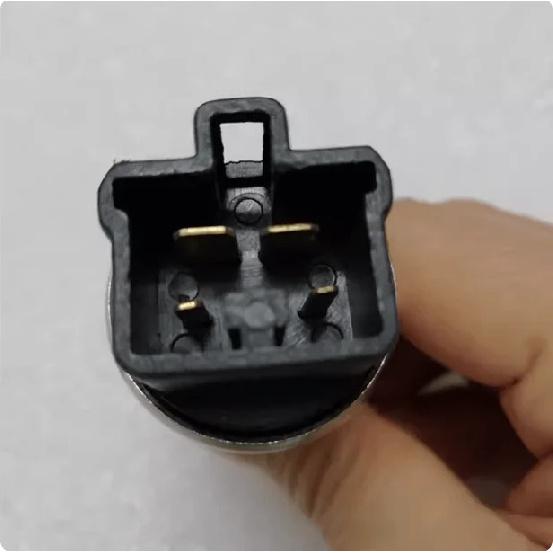Brake Light Switch Reversing Switch 1D16937300077 for Foton Tuland Ollin Aumark Brake Light Switch Clutch Pedal Switch