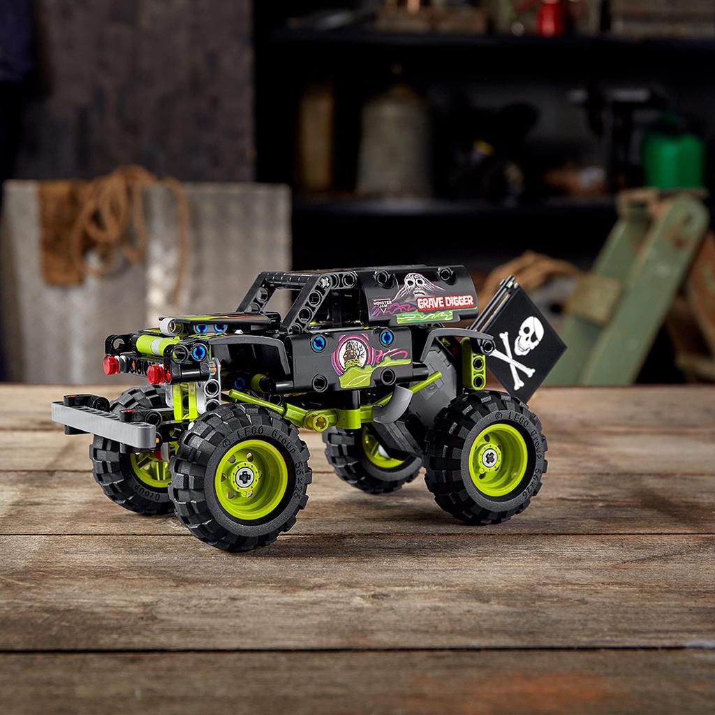 LEGO Technic Monster Jam(р) Могильщик(р) 42118