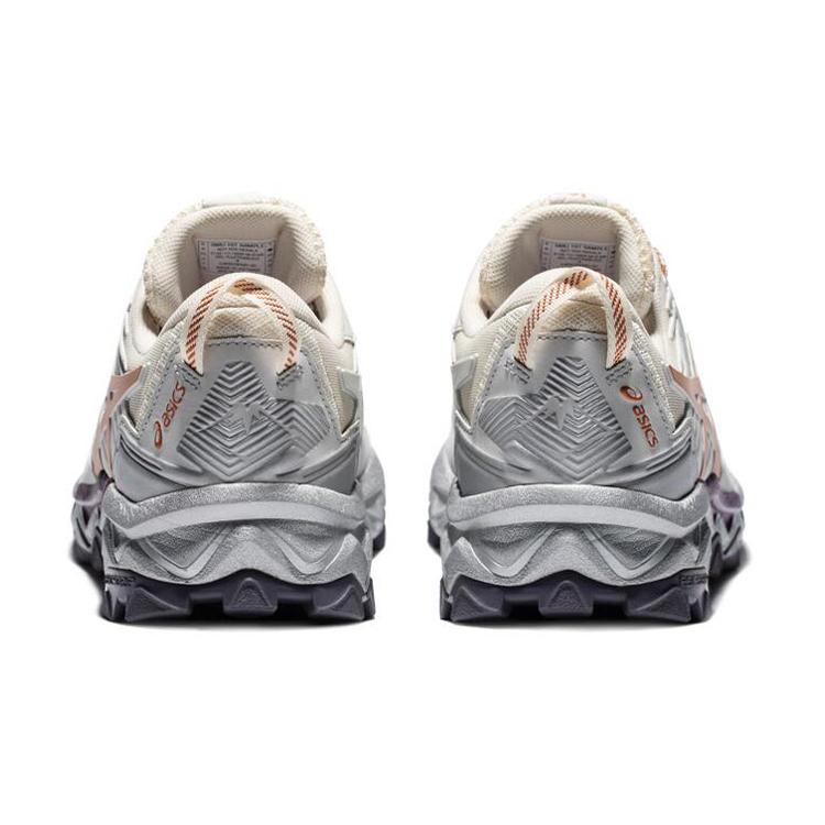 Asics Гель FujiTrabuco 8 'White Golden' 1011B256-101