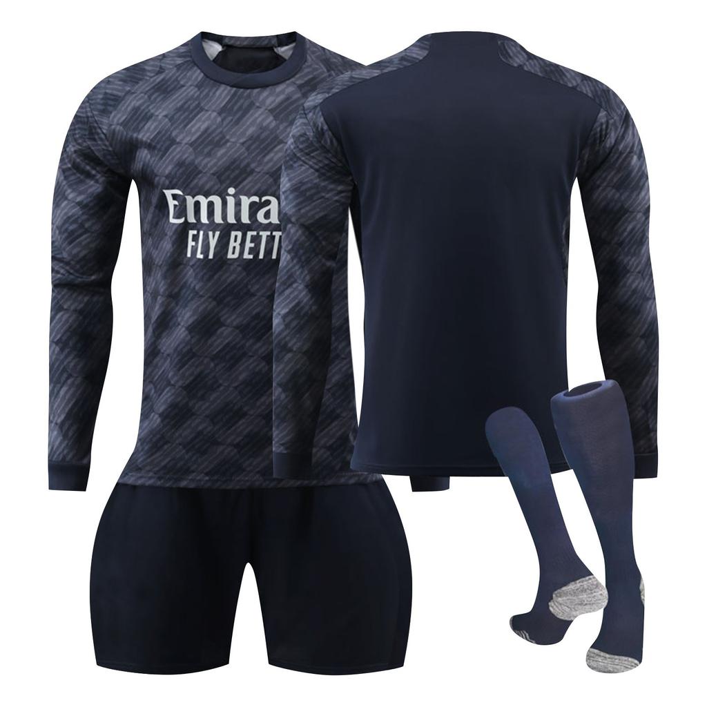 2324 Saint Germain Home Футболка с длинным рукавом, шорты и носки, комплект из трех предметов