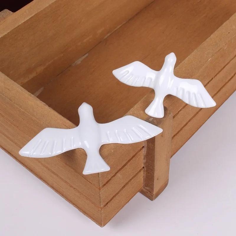 2024 новейшая брошь в виде животного, акриловая винтажная белая брошь в виде голубя мира, птицы, лот, булавки, ювелирные изделия, подарки, броши для женщин