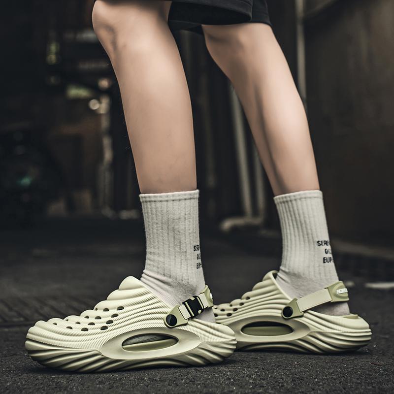 Мужские тапочки Новые большие размеры Модные сандалии на толстой подошве Повседневные удобные дышащие уличные пляжные туфли для мужчин шлепанцы