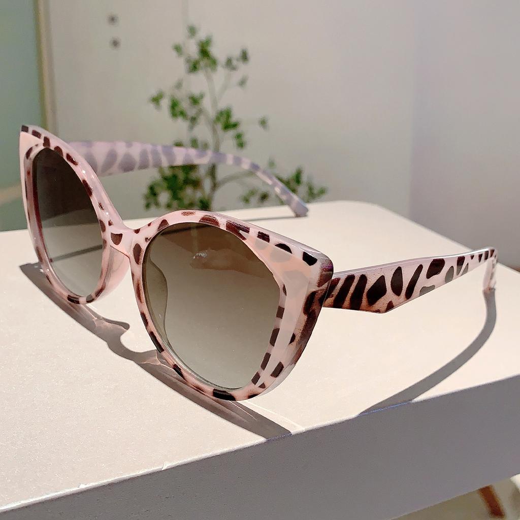 Candy Color Decoration Trends Sunglasses New In Cat Eye Designer Lady Sun Glasses Stylish Brand Gradient Women's Shades