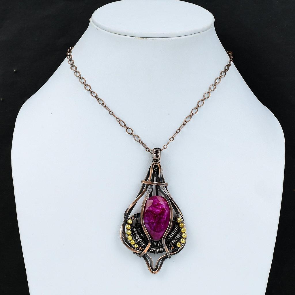 Кулон с ограненным кашмирским рубином, медная проволочная обертка, ручная работа, медный кулон, настоящие драгоценные камни, проволочная обертка, подарок на годовщину