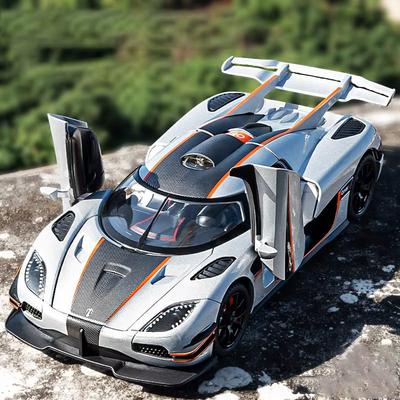 1:24 Koenigsegg ONE 1 Модель автомобиля из литого металла Модель спортивного автомобиля Моделирование Звук и свет Инерционная коллекция Детская игрушка Подарок мальчику