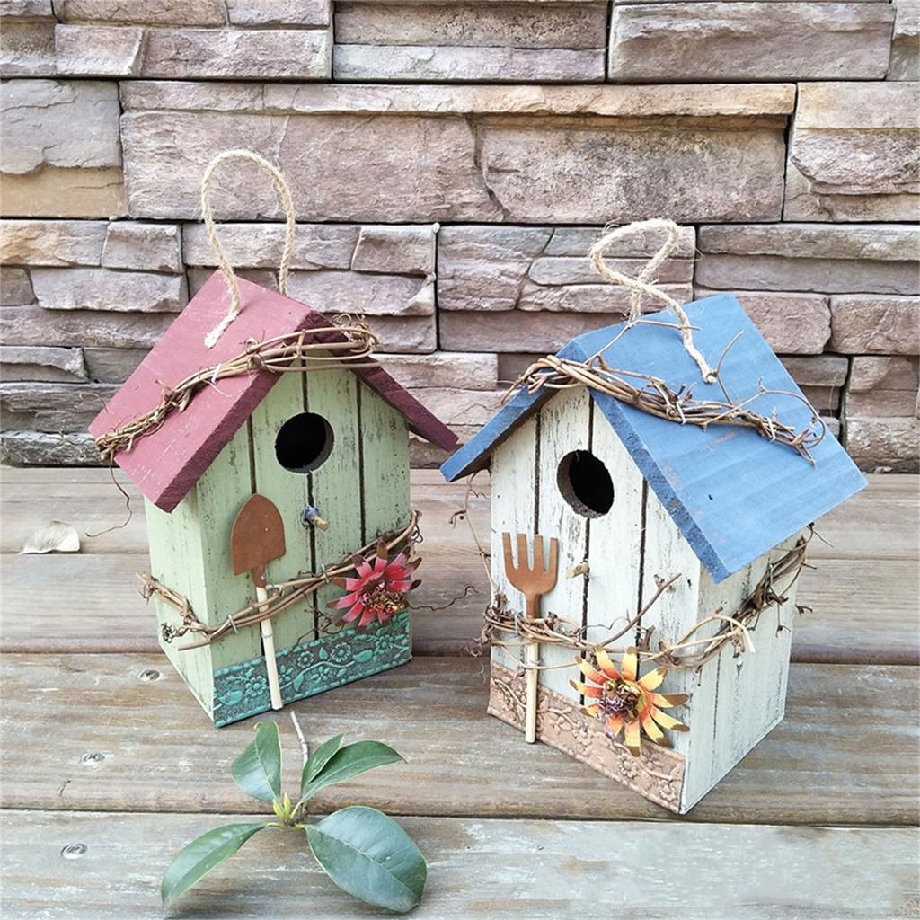Hanging Wood Bird House for Bird Breeding Handmade Outdoor Bird Nest House for Small Feathered Bird Shelter Nest House