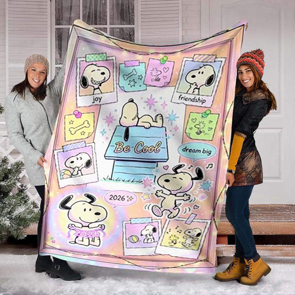 Cute Snoopy print soft and warm blanket, perfect for naps, sofas, beds, camping trips, the office, birthday and holiday gifts.