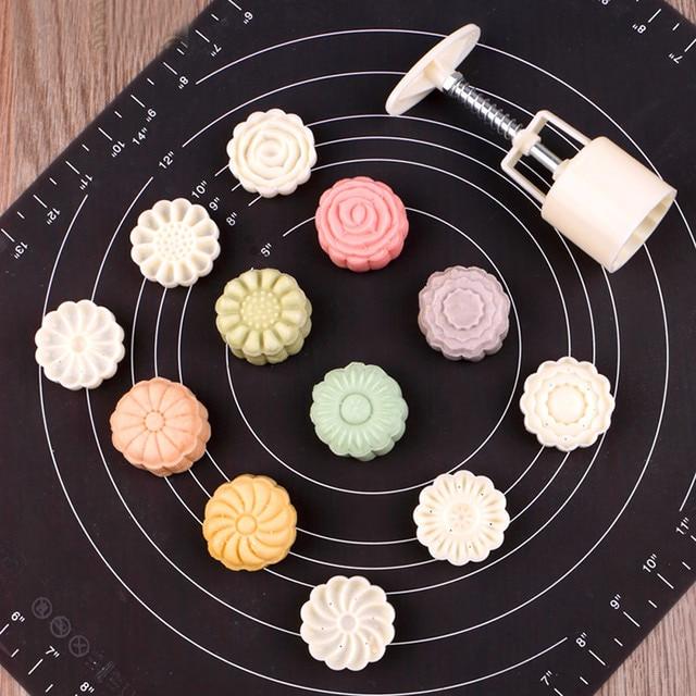 6pcs/set Flower Shaped Mooncake Mold Cake Mold Hand Pressure Fondant Moon Cake Decorating Tools Cookie Cutter Baking Tool