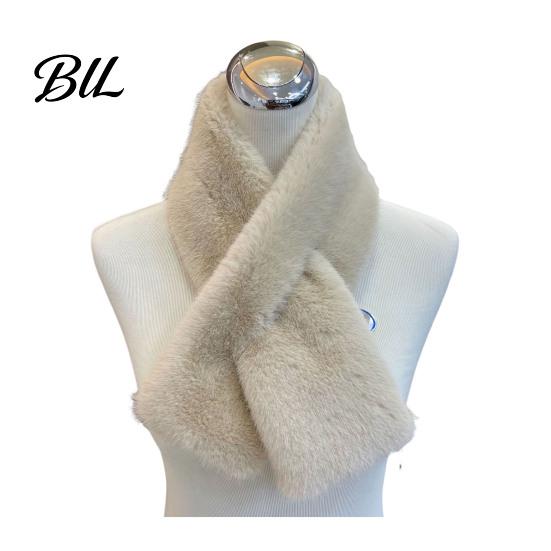 Fashionable Winter Accessories for Women Faux Fur Scarf, Neck Warmer Cold Weather, Short Collar Scarves, Soft Skin Friendly Plush Scarf & Not