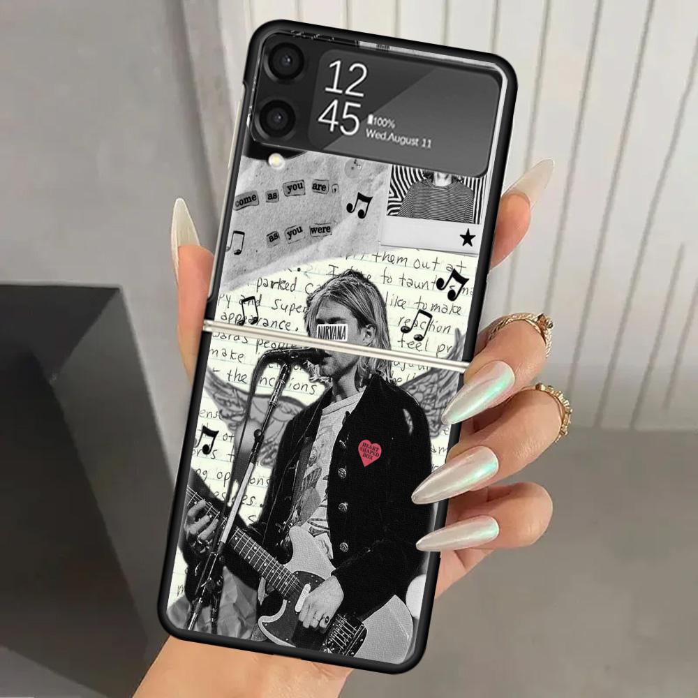 Ретро Певец Курт Кобейн Жесткий ПК Чехол Для Телефона Для Samsung Galaxy Z Flip 7 6 5 4 3 Черный ZFlip7 ZFlip6 Flip5 Flip4 Flip3 5G Печать C