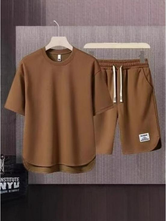 Мужской модный летний спортивный костюм: Повседневный комплект из двух предметов с коротким рукавом и шортами