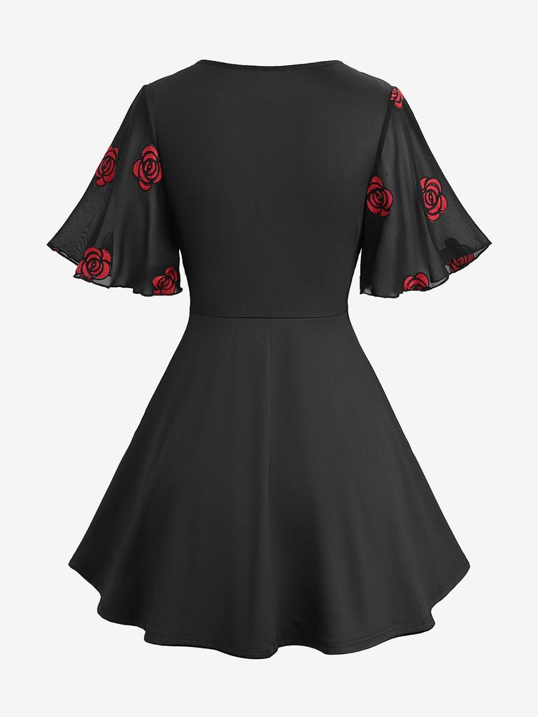 Rosegal Plus Size Rose Flower Вышитый сетчатый люверсы шнуровка асимметричный 2 в 1 Топ