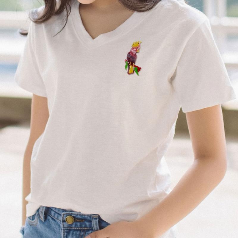 Fashionable Sophisticated Parrot Lapel Pin with Dripping Oil Designs Contrast Accessory for Party Supplies Costumes