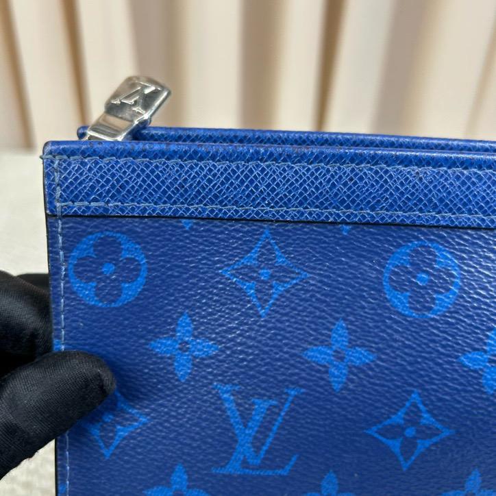 [Б/У] Pochette Voyage Classic Monogram Портативная косметичка на молнии Средняя - Очень хорошее состояние #EFSP4K