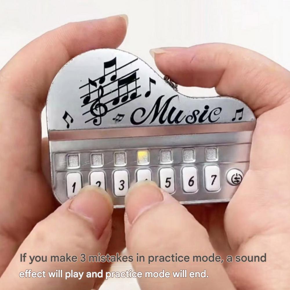 Melody-playing keyring, cute mini piano-style keychain