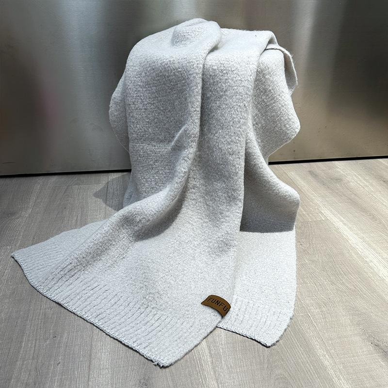 Autumn and Winter New Versatile Thickened Warm Long High-end Scarf Student Simple Atmosphere Shawl Scarf