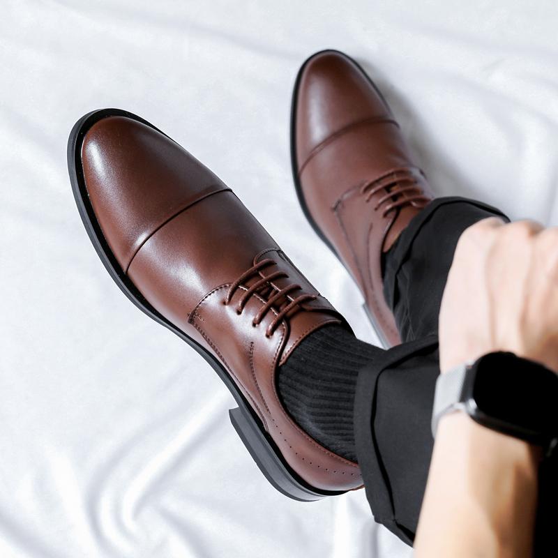 2026 New Men Leather Shoes Formal Elegant Dress Shoes Lace Up Man Casual Footwear Original Pointed Versatile Small Leather Shoes
