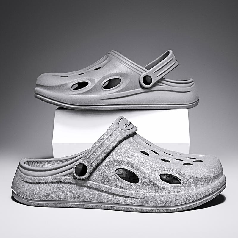 2025 Summer New Hole Shoes for Men Breathable and Comfortable Garden Clogs Slippers Anti Slip Beach Sandals Shoes