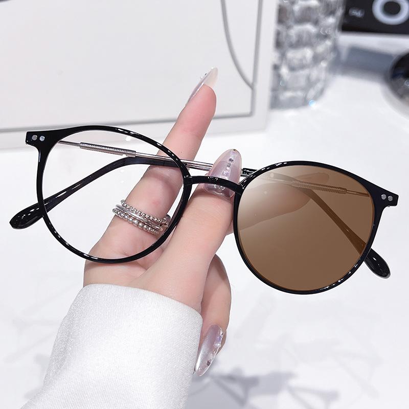 New anti-blue flat glasses ultra-light pure cold brown glasses plain artifact ins style literary flat glasses