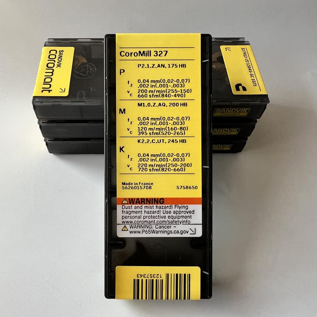 SANDVIK / 327R12-2211045-GC 1025 / Original Swedish hard alloy blade 2 Pcs