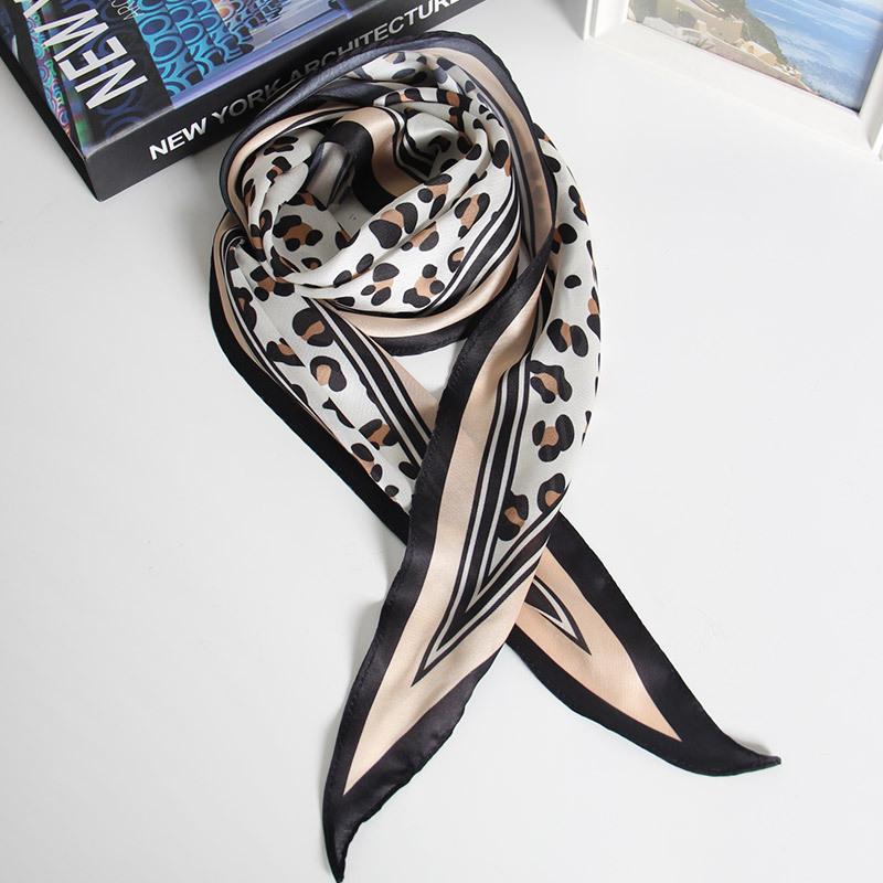1116 autumn and winter silk scarf small square scarf women's new silk scarf versatile Korean printed plain weave parallel scarf wholesale