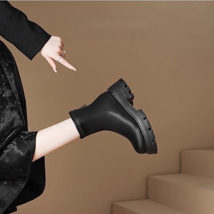 Thick-soled Round-head Non-slip Short Boots for Women's 2025 Autumn New Fashionable Versatile Height-increasing Fried Street Elastic Casual Martin Boo