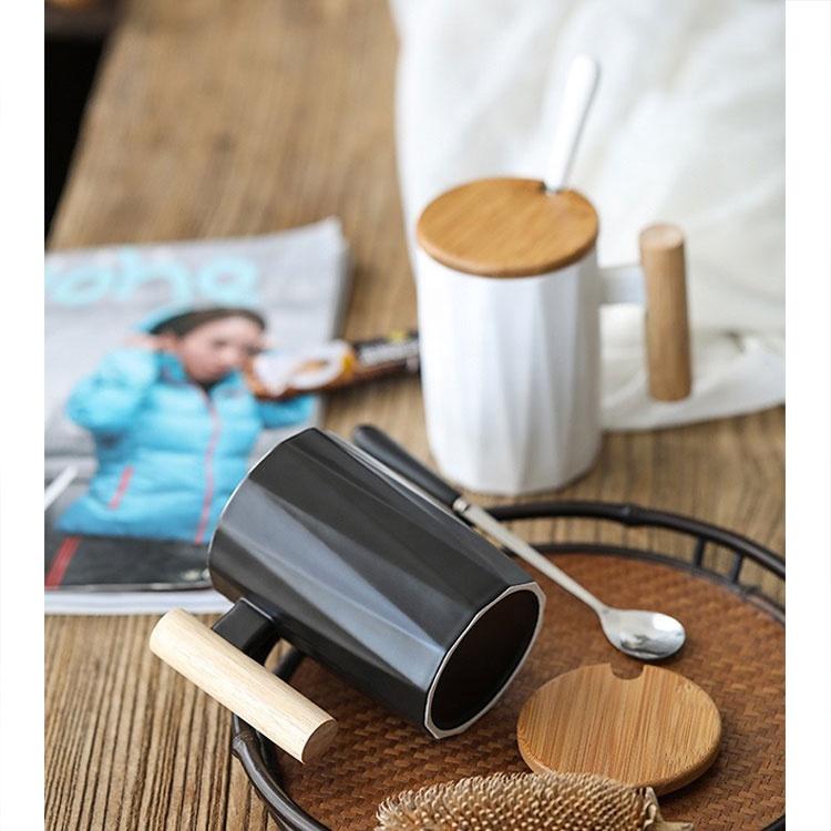 Manufacture Custom logo Gift Box White Black Porcelain Ceramic Mugs with Bamboo Wooden Handle Lid
