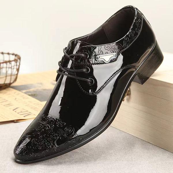 Men's Carved Dress Leather Shoes Spring Autumn British Leather Shoes Business Formal Pointed Toe Lace-up Casual Shoes Glossy Breathable Leather Shoes