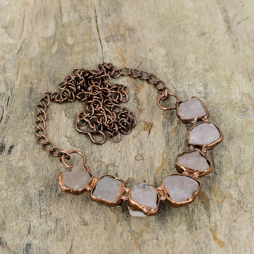 Грубое ожерелье из розового кварца, электроформованное медное ожерелье, регулируемое цепочное ожерелье, драгоценные камни, электроформованные ювелирные изделия для подарка, ожерелье ручной работы