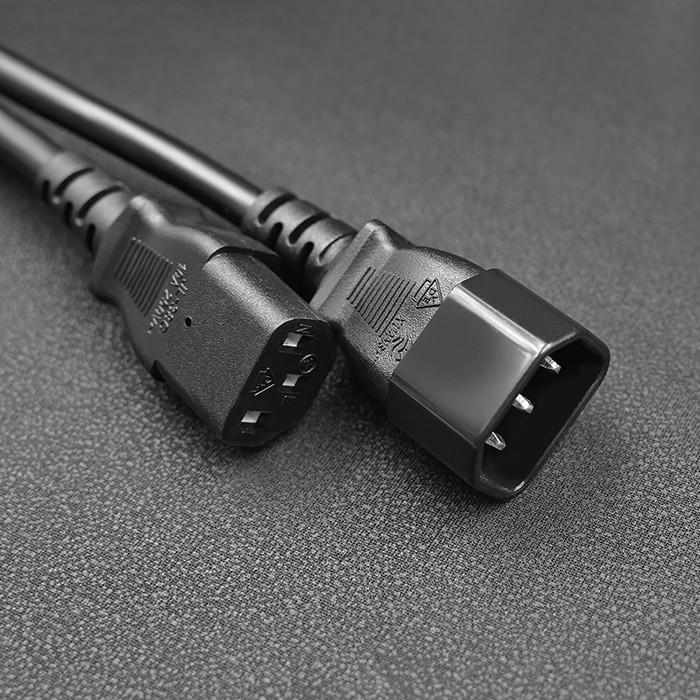 Qoltec IEC C13/C14 Power Extension Cable | 3x1.0mm² | 1.8m