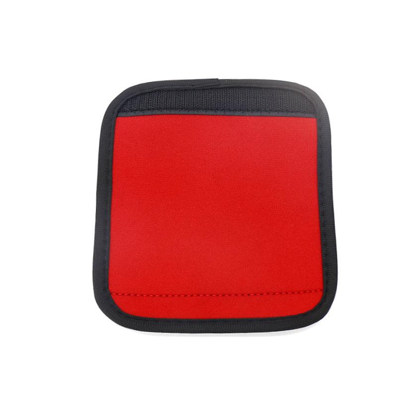 Неопреновый протектор для ручек чемоданов, тележек и колясок.