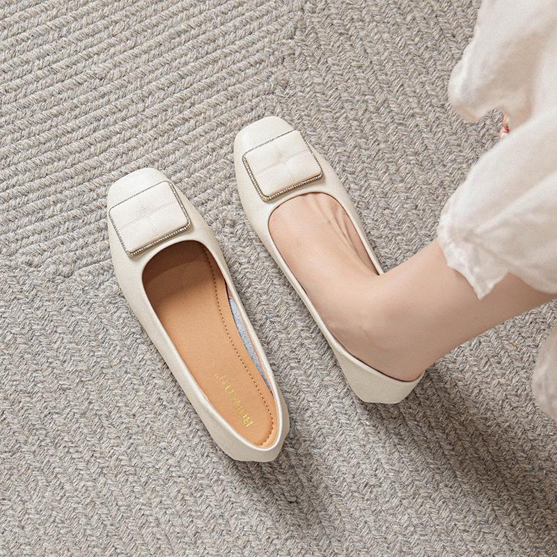 Женские балетки из натуральной кожи, весна 2025: Низкий вырез, Универсальный массивный каблук, Большие размеры 41-43, Идеально для летней работы.