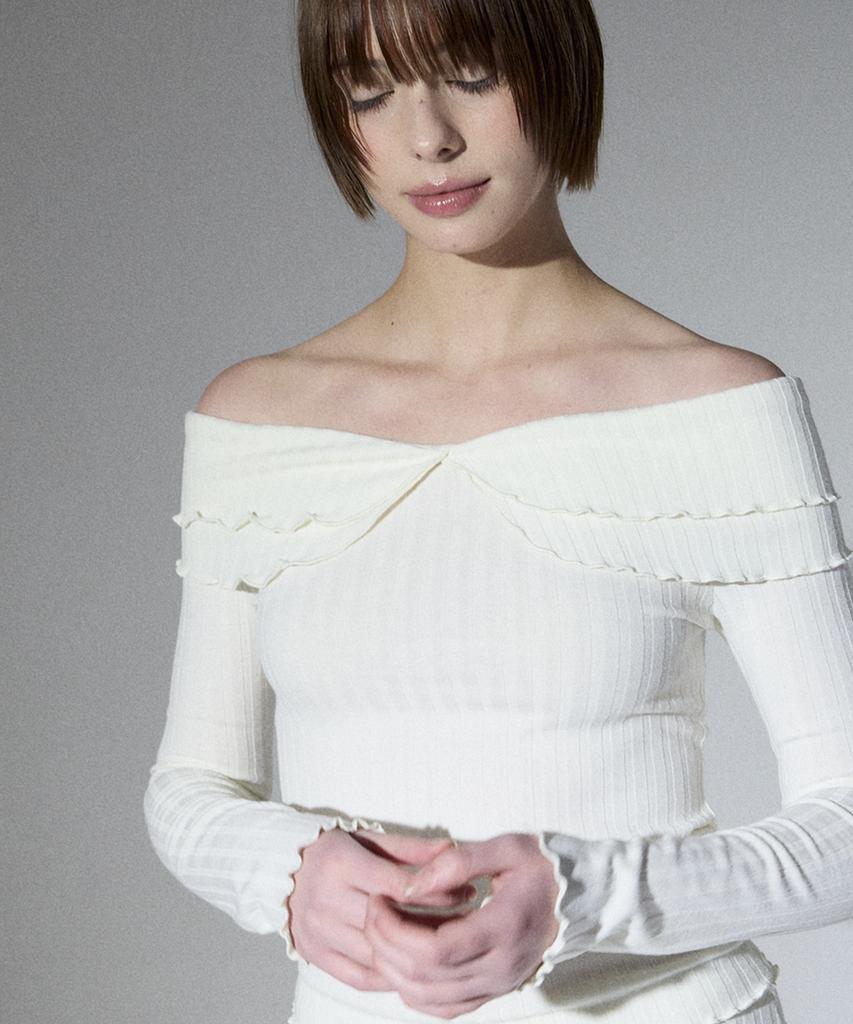 ALIENAR Double Ruffle Off-Shoulder Long Sleeve (Wh)