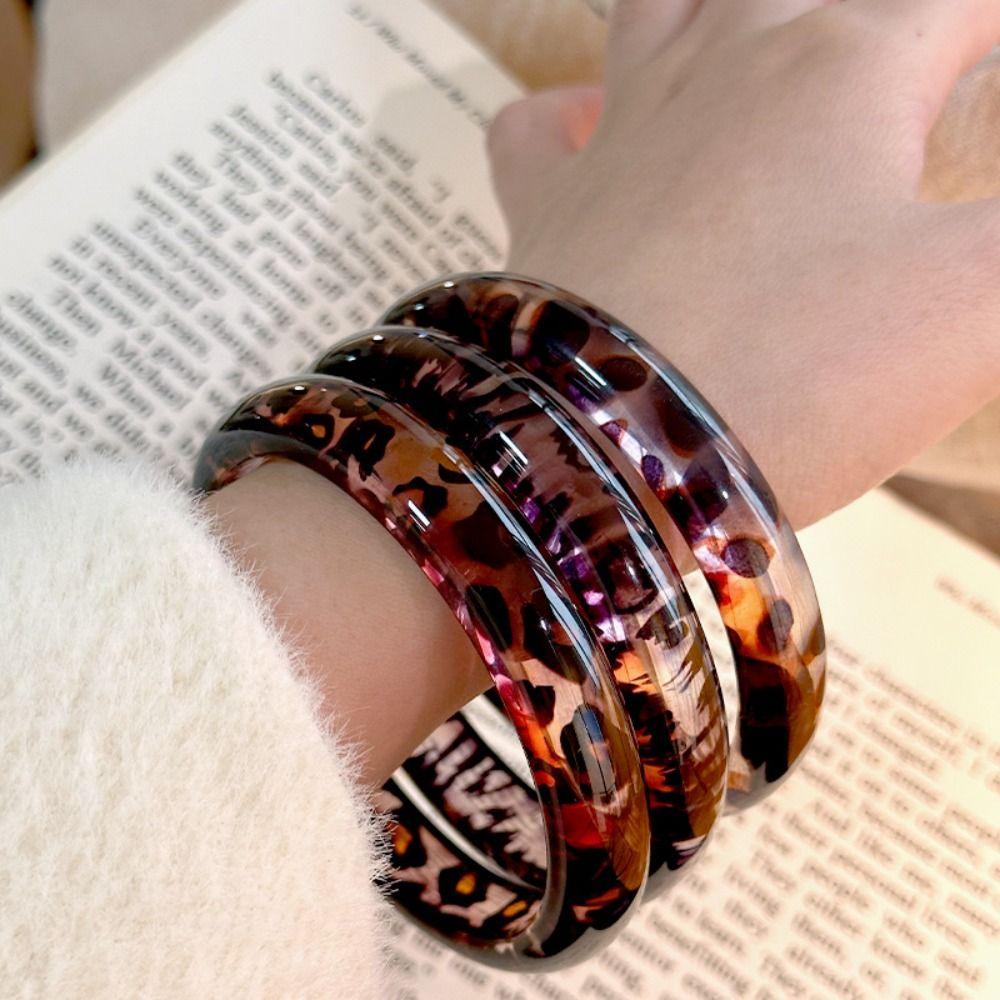 Круглые браслеты из смолы, гладкие женские кольца на руку, модные браслеты с леопардовым принтом для женщин
