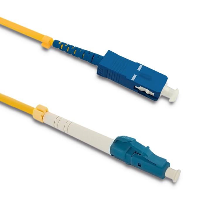 Qoltec Fiber Optic Patchcord LC/UPC - SC/UPC | Singlemode | 9/125 | G652D | Simplex | 0.5m