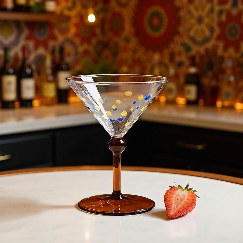 1 шт. Игривая чашка из стекла с цветными блоками, на высоком каблуке, кофейная чашка, столовая посуда, бокал для чаепития, подарок, бокал для вина, элегантный, 150 мл