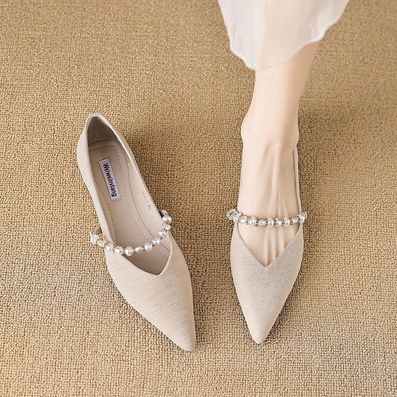 Pointed Single Shoes Female Flat Bottom French Evening Evening Wind Pearl Soybean Shoes Shallow Mouth Large Size Women's Shoes
