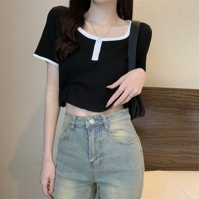 Square Neck Color Blocked Short Sleeved T-shirt for Women In Summer French Style Spicy Girl Knitted Base Shirt Front Shoulder Top