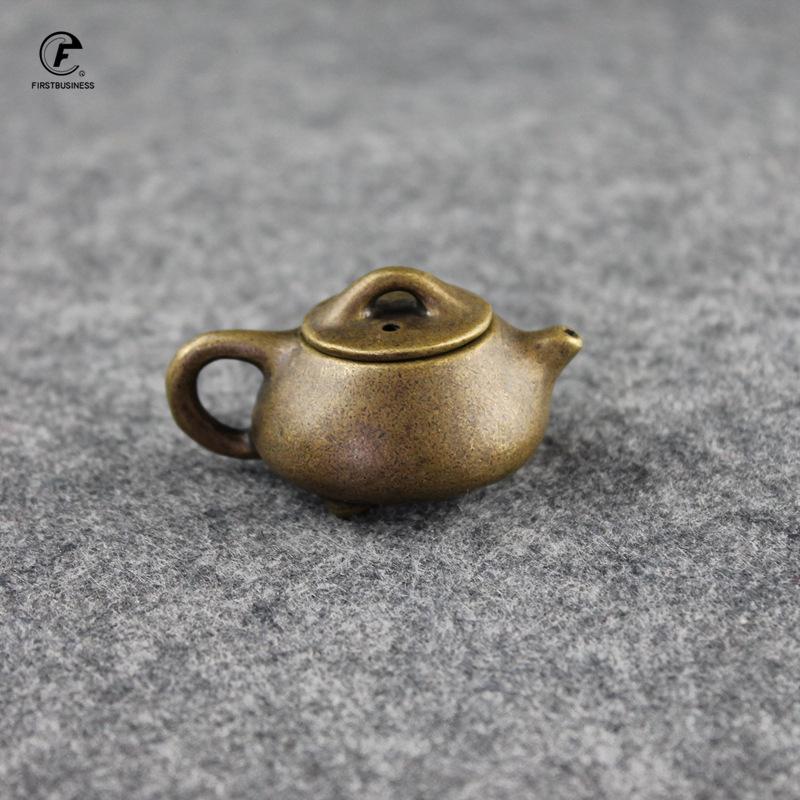 Bronze Mini Finger Teapot Tea Pet Small Pocket Tea Set Figurines Incense Holder Base Tea Pet Desk Decoration Home Decor Ornament