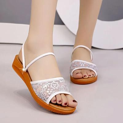 Модные сандалии на танкетке из сетки для женщин Корея Винтаж Новые Дышащие Модные Шикарные и Элегантные Лето 2025 Удобная VIP Женская Обувь